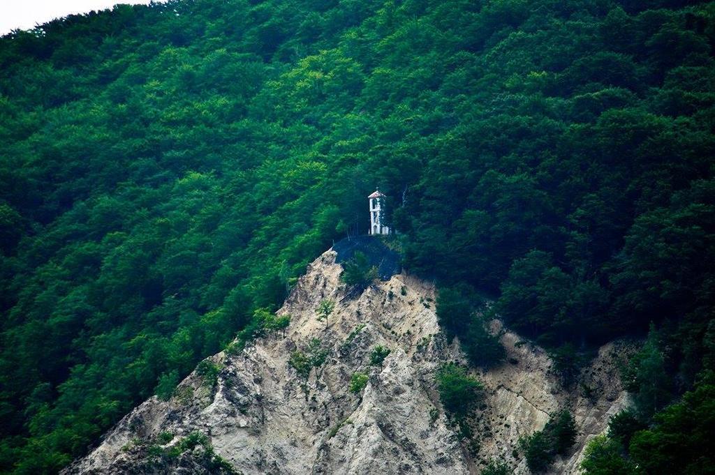 Бунгала Дара カロファー エクステリア 写真